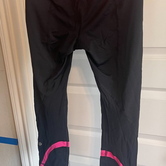 Lululemon Run: Inspire Crop Size: 4 - Picture 4 of 4